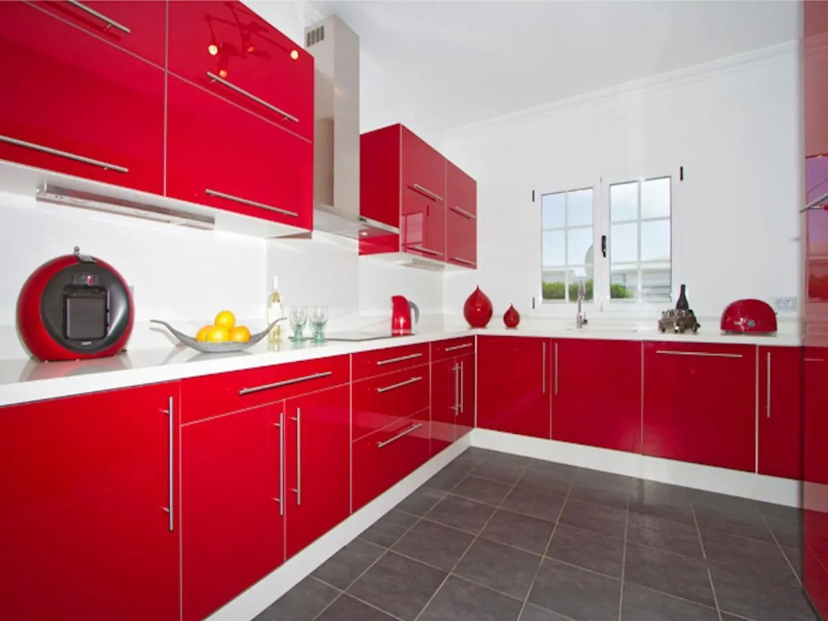 Villa Joanne - 4 Bedroom Villa - Wifi And Air Conditioning - Perfect For Families Puerto del Carmen  Spain