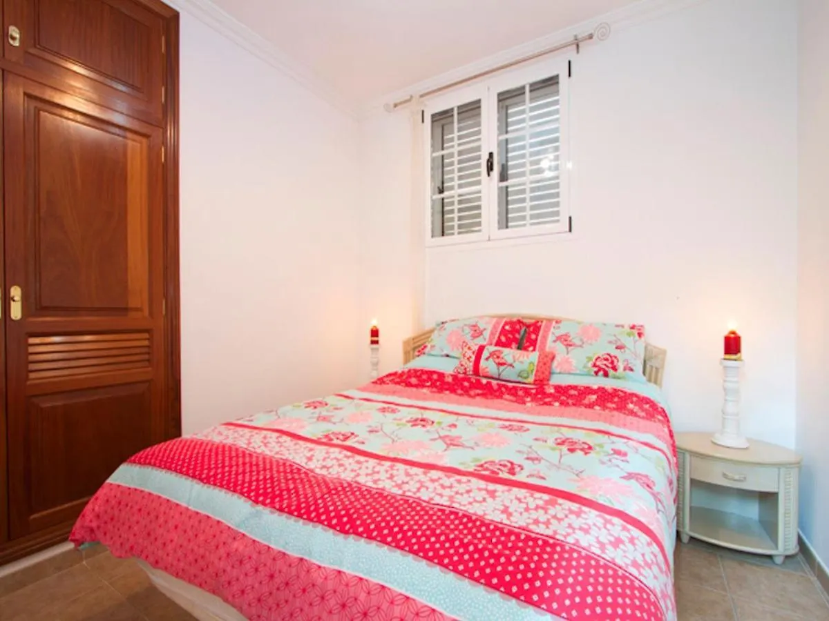 Villa Joanne - 4 Bedroom Villa - Wifi And Air Conditioning - Perfect For Families Puerto del Carmen  0*, Puerto del Carmen (Lanzarote) Spain