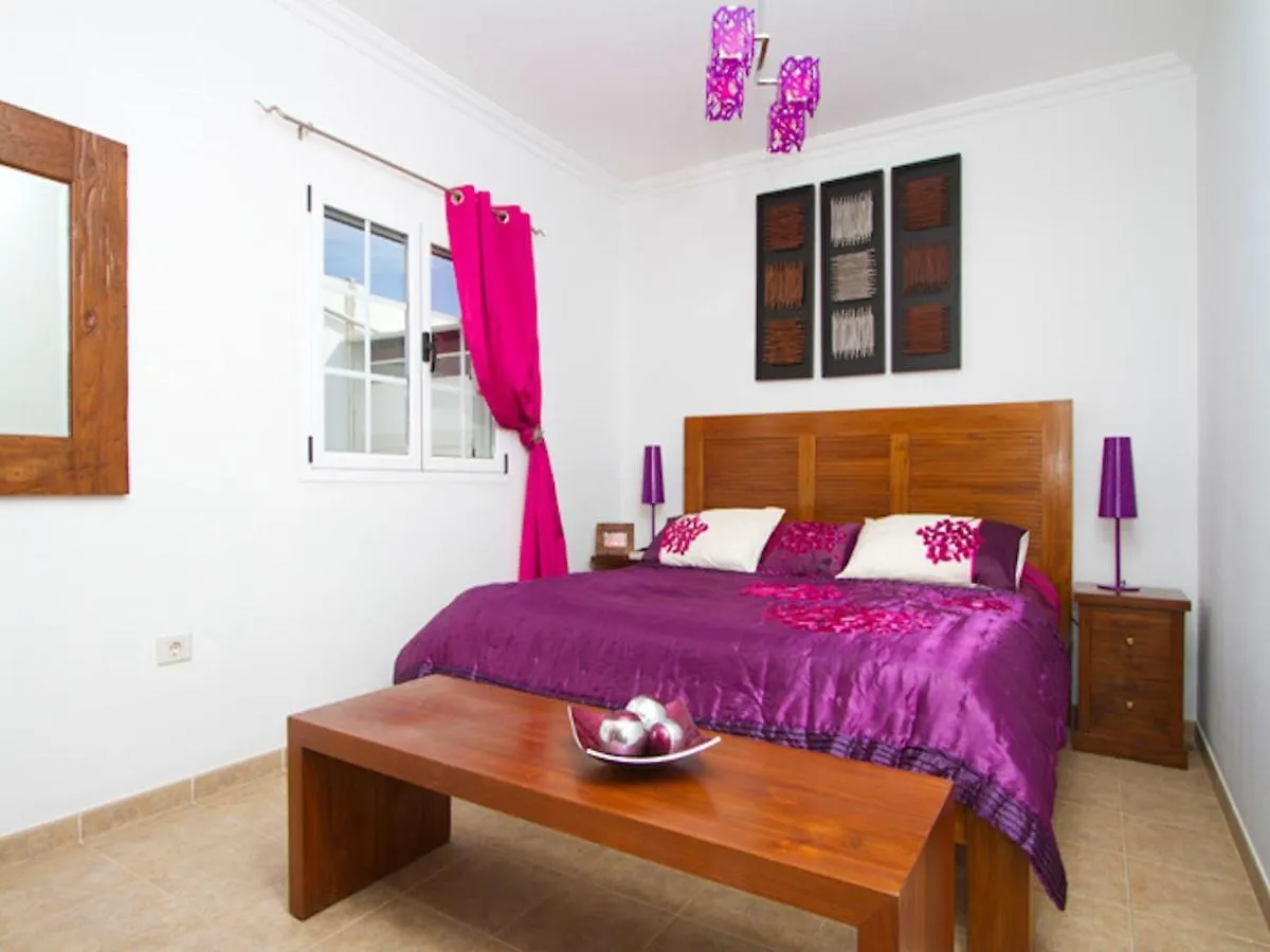Villa Joanne - 4 Bedroom Villa - Wifi And Air Conditioning - Perfect For Families contacts